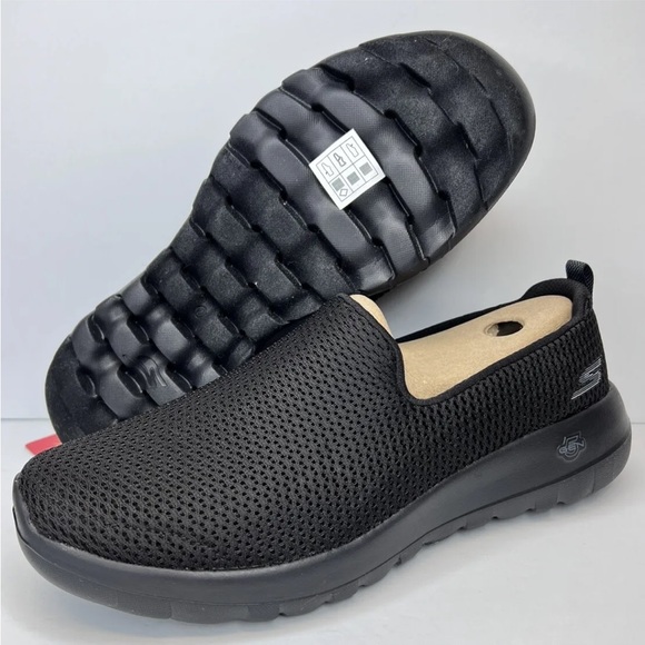 Skechers Women's Go Walk 5 Joy Black Slip-ons 15600W Size 9 Wide New W/O Box - Picture 1 of 12